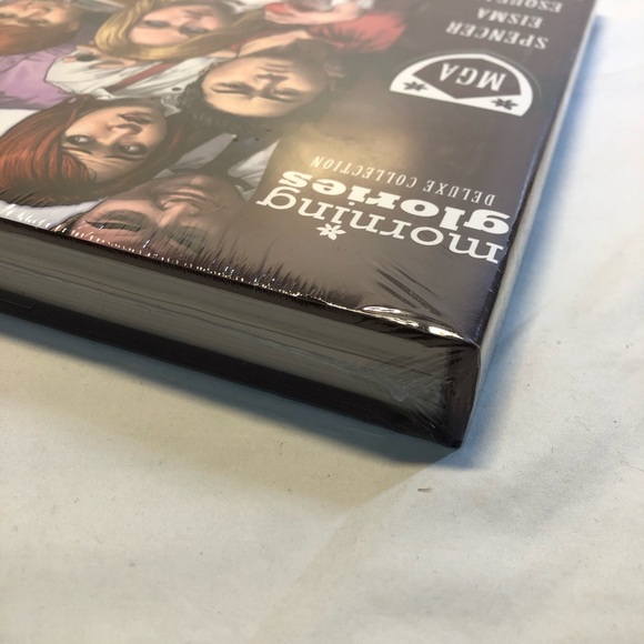 Morning Glories Volume 2 Deluxe Collection New Sealed Hardcover Image Comics - Picture 6 of 10